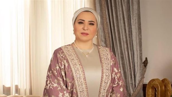 قرينة الرئيس السيسي
