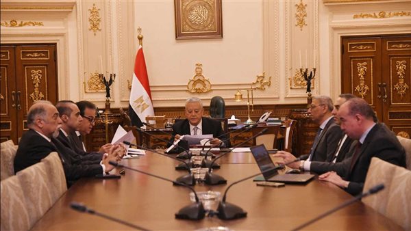  وزير الصحة  ورئيس مجلس النواب 