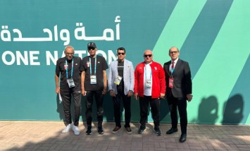 وزير الشباب خلال الزيارة