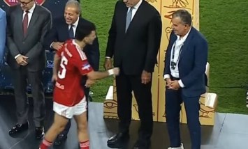 زيزو يتجاهل هشام نصر