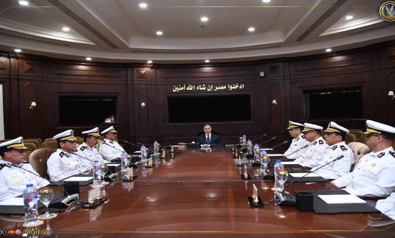 وزير الداخلية خلال الاجتماع الأمني