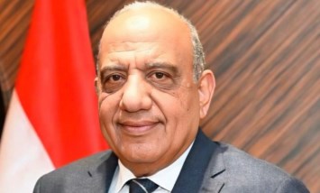محمود عصمت وزير الكهرباء