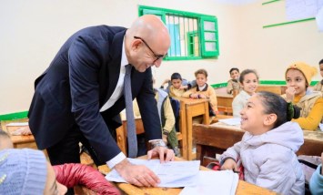 وزير التربية والتعليم يحاور الطلاب