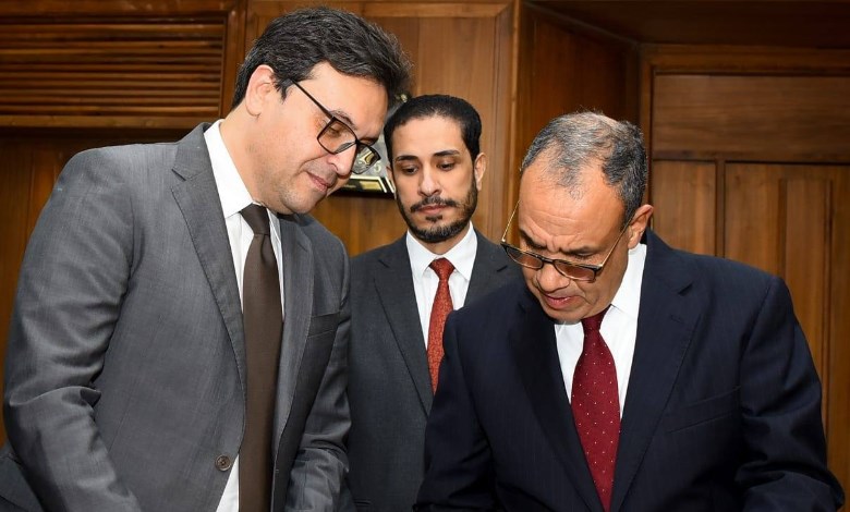 وزير الخارجية