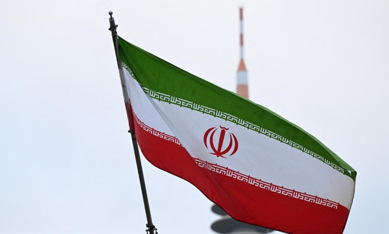 إيران 