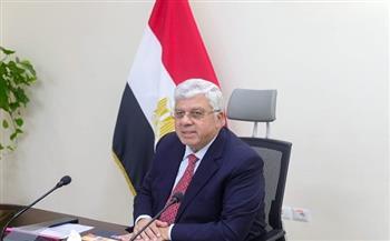 الدكتور أيمن عاشور وزير التعليم العالي والبحث العلمي
