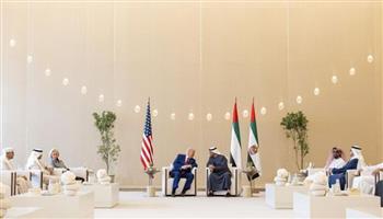 الرئيس الأمريكي يصل قصر الوطن بأبوظبي
