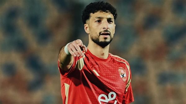وسام أبو علي لاعب الأهلي
