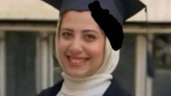 طالبة جامعة الزقازيق
