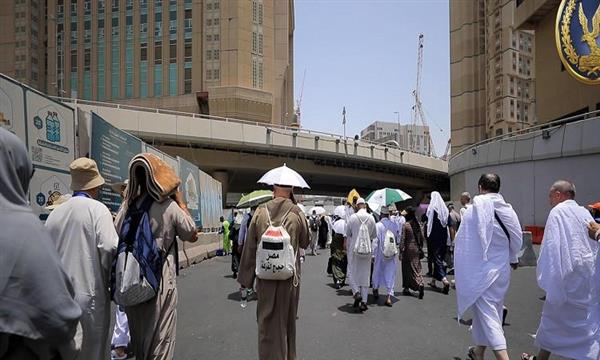 حجاج بيت الله الحرام

