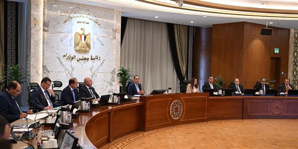 رئيس الوزراء يترأس اجتماع اللجنة العليا لضبط الأسواق وأسعار السلع
