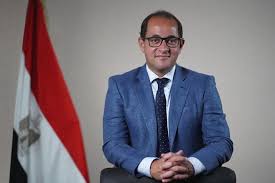 وزير المالية،