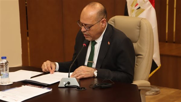 وزير العمل محمد جبران

