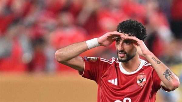وسام أبوعلي لاعب الأهلي