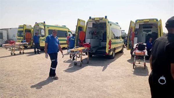 إنقاذ 40 سائح من الغرق بالغردقة
