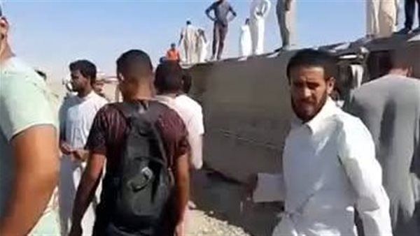 انقلاب عدد من عربات قطار في مطروح
