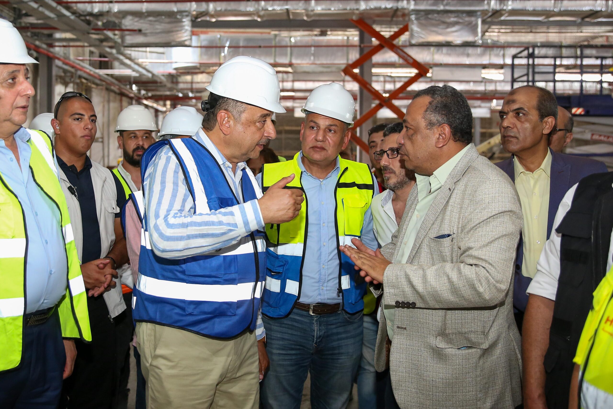 وزير قطاع الأعمال العام 