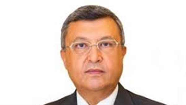 المهندس أسامة كمال وزير البترول الأسبق
