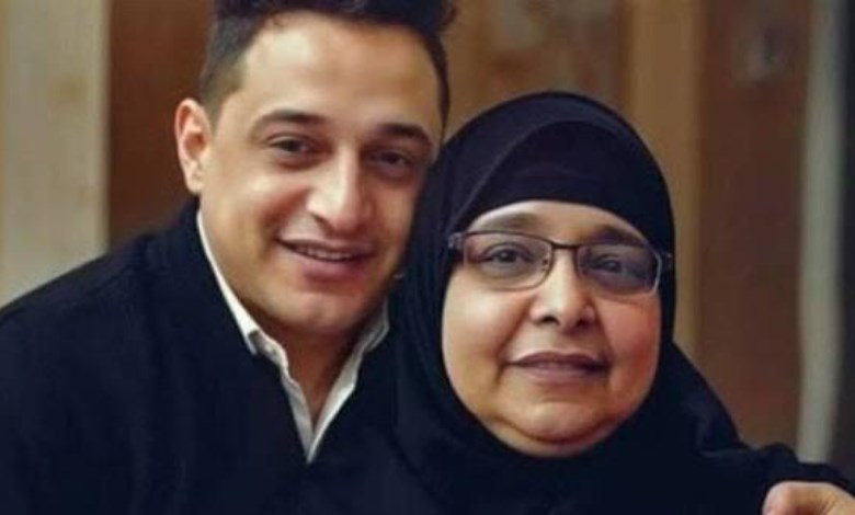 رضا البحراوي ووالدته