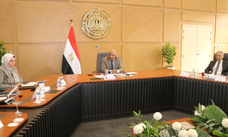 «قبل صيف الأحمال المرتفعة».. وزير الكهرباء يكشف خطة دعم الشبكة والتوسع في الطاقات المتجددة