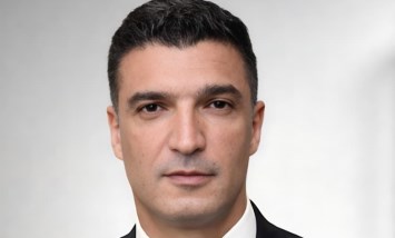 وزير الصناعة