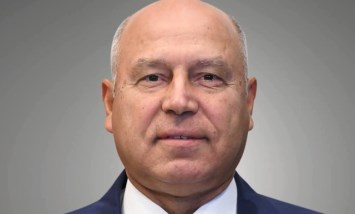 المهندس كامل الوزير وزير الصناعة والنقل