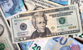 سعر الدولار اليوم