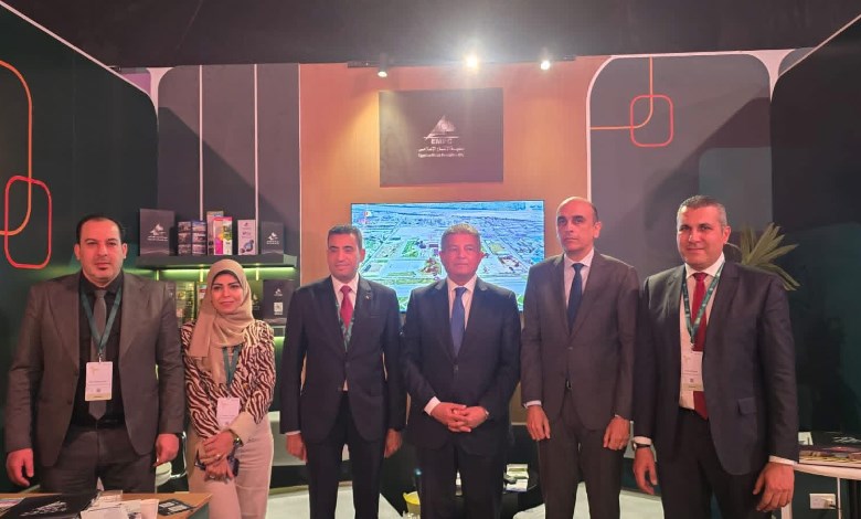 المهندس خالد عبدالعزيز خلال اللقاء