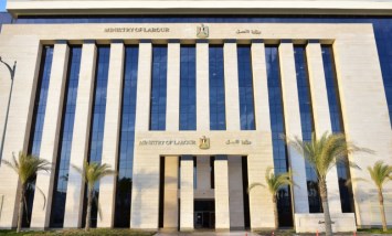 العمل تكثف الحملات التفتيشية على المنشآت لتعزيز السلامة المهنية وحماية العمال