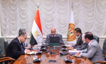 وزير العمل يوجه بتكثيف التفتيش وتعزيز فرص التشغيل في 4 محافظات