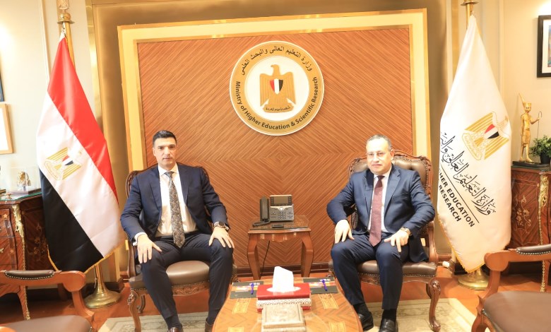 "التعليم العالي والصناعة يتعاونان لتحويل الأبحاث إلى منتجات صناعية"