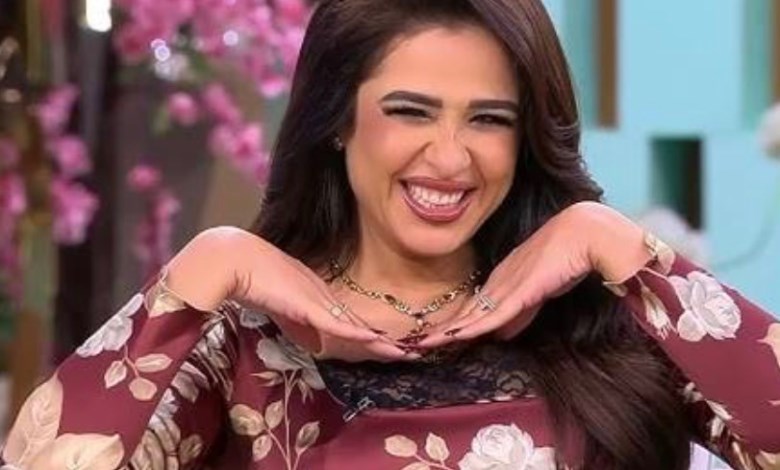 ياسمين عبد العزيز 