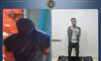 أب يعذب طفله بسوهاج ويهدده بسكين لإجبار زوجته على العودة