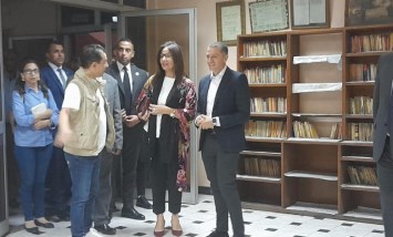 وزيرة الثقافة