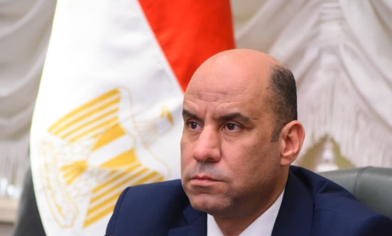 وزير العمل 