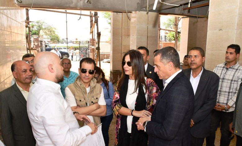 وزيرة الثقافة