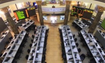 البورصة المصرية تخسر 31 مليار جنيه في جلسة واحدة.. والمؤشر الرئيسي يتراجع