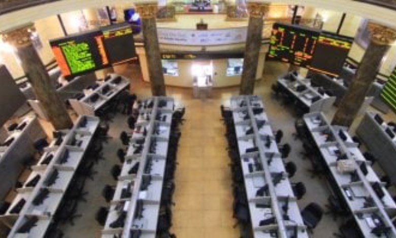 البورصة المصرية تخسر 31 مليار جنيه في جلسة واحدة.. والمؤشر الرئيسي يتراجع