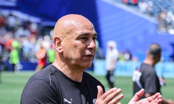 حسام حسن 