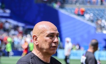 حسام حسن 