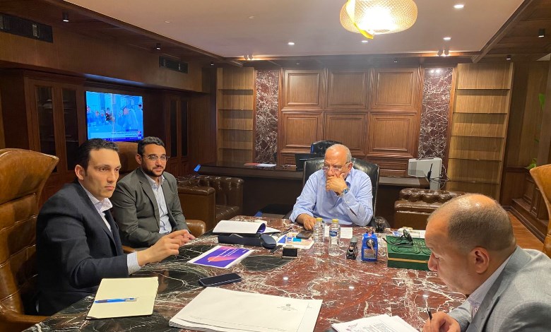 وزير الكهرباء يتابع مع شركة سكاتك النرويجية مجريات مستجدات تنفيذ مشروعات الطاقة الشمسية 