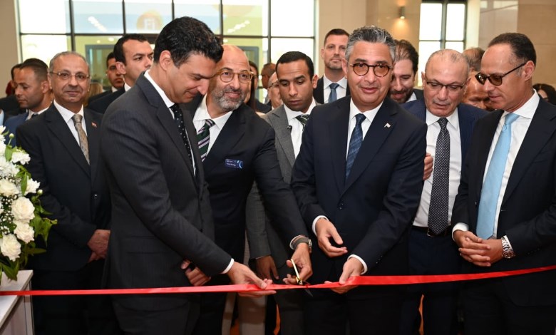 وزيرا الصناعة والتموين