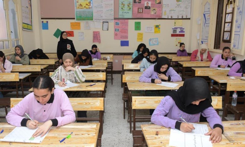 امتحان الشهادة الإعدادية