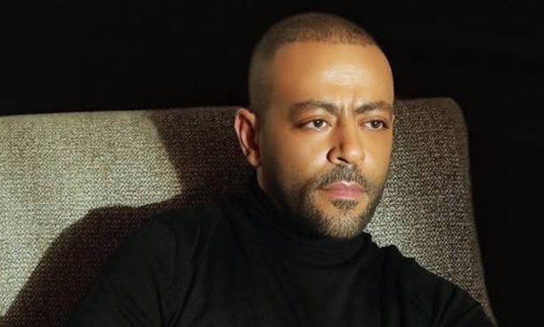  تامر عاشور